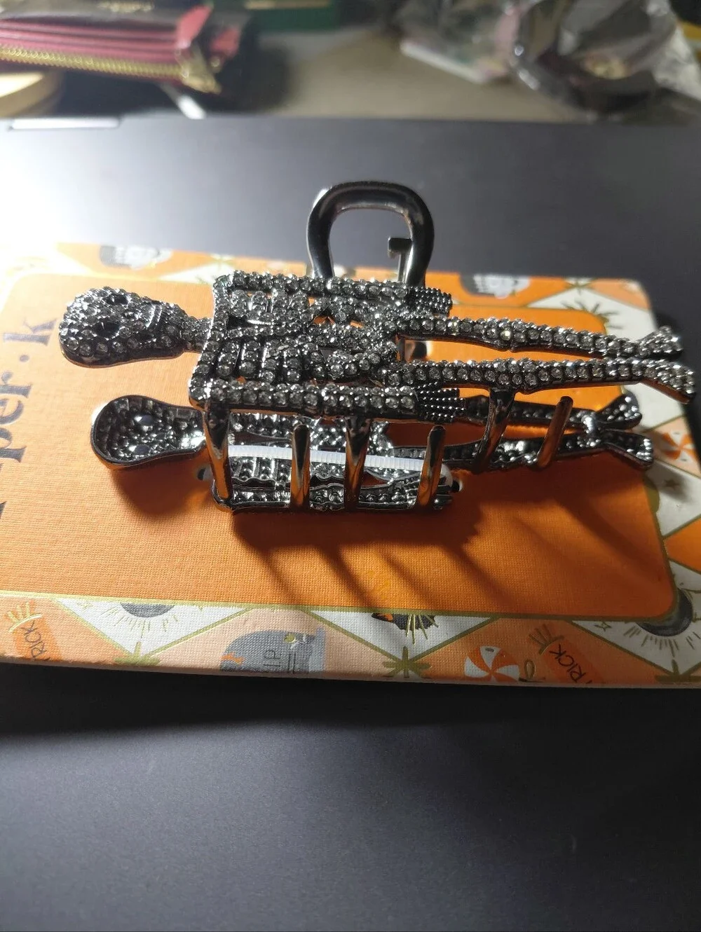 Hair Clip Piper-K Hair Clip Skeleton Bling New on Card 4